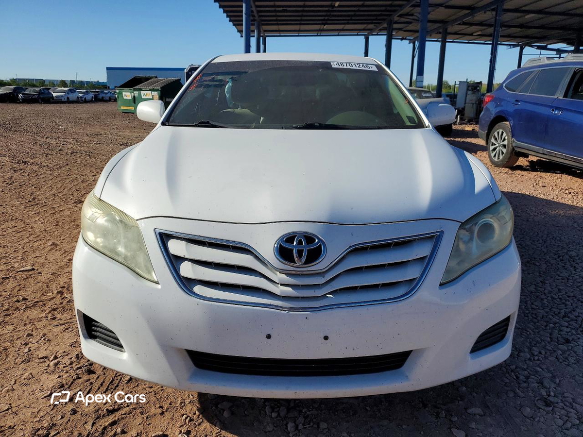 Toyota Camry 2011