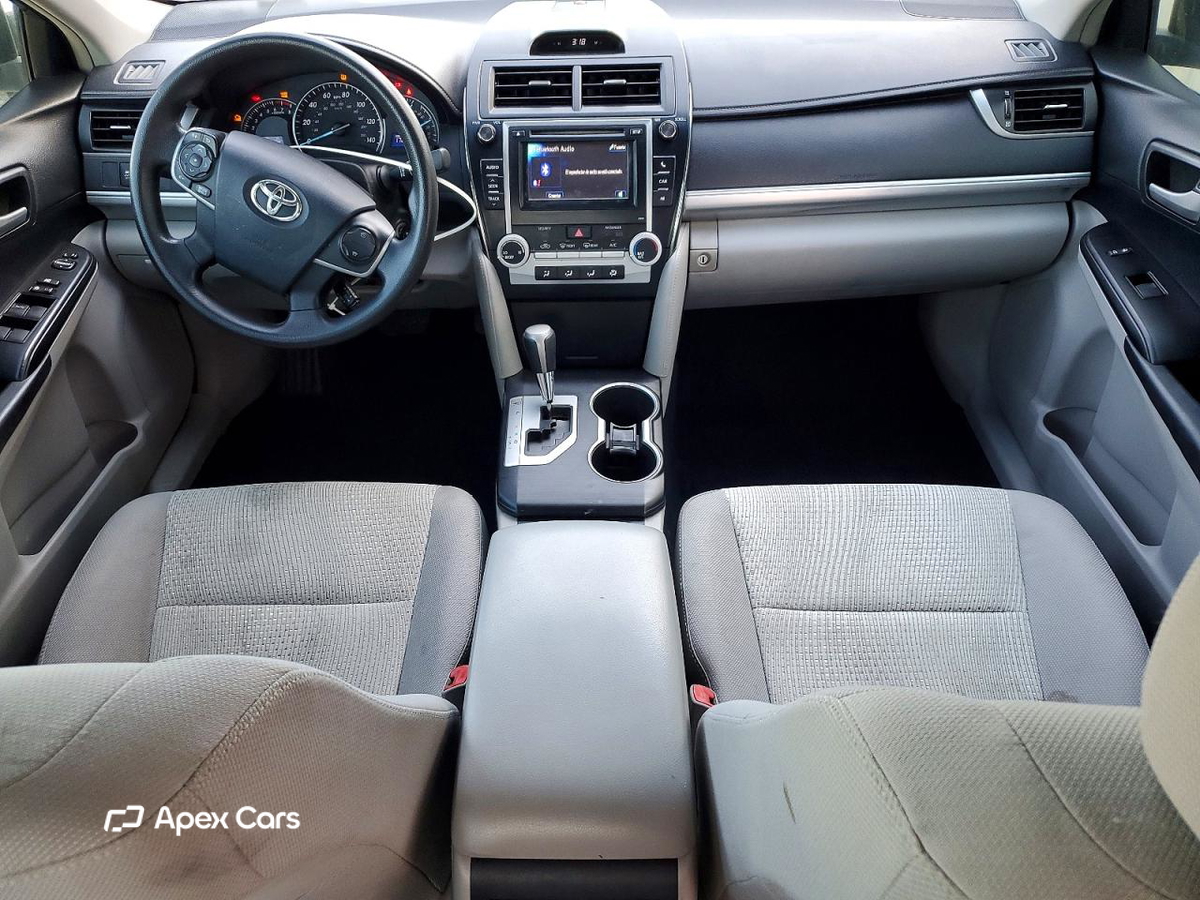 Toyota Camry 2012