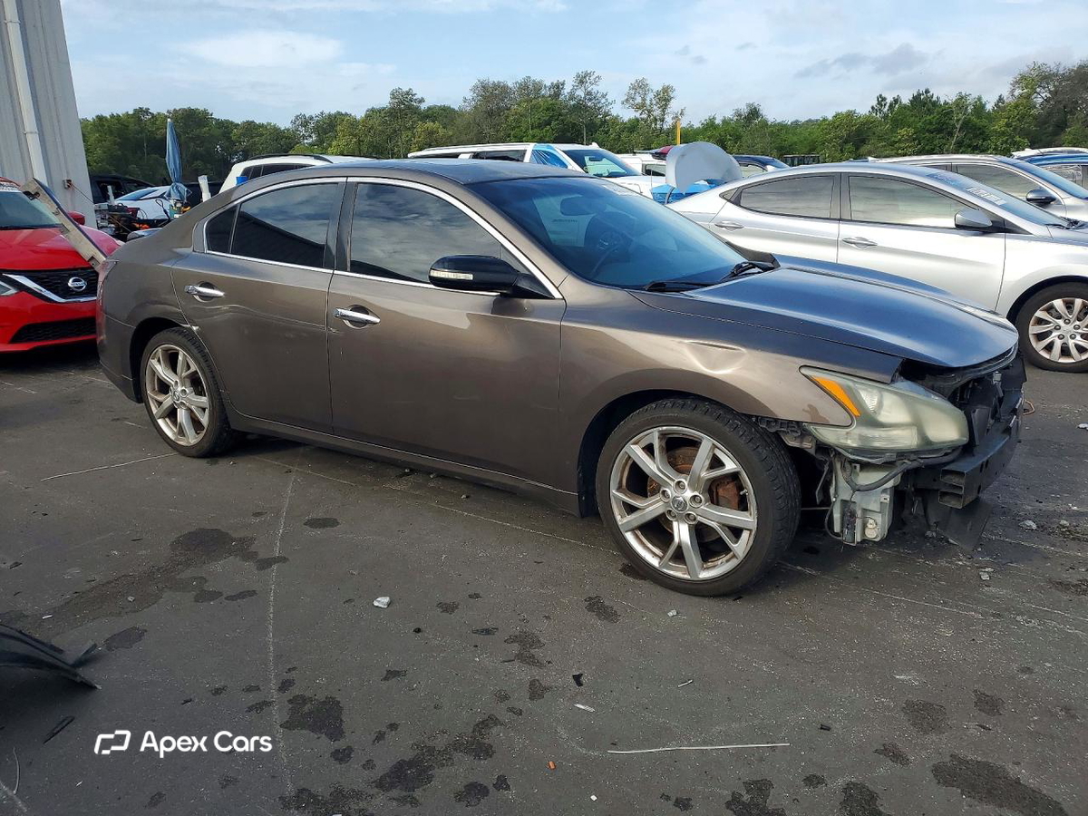 Nissan Maxima 2012