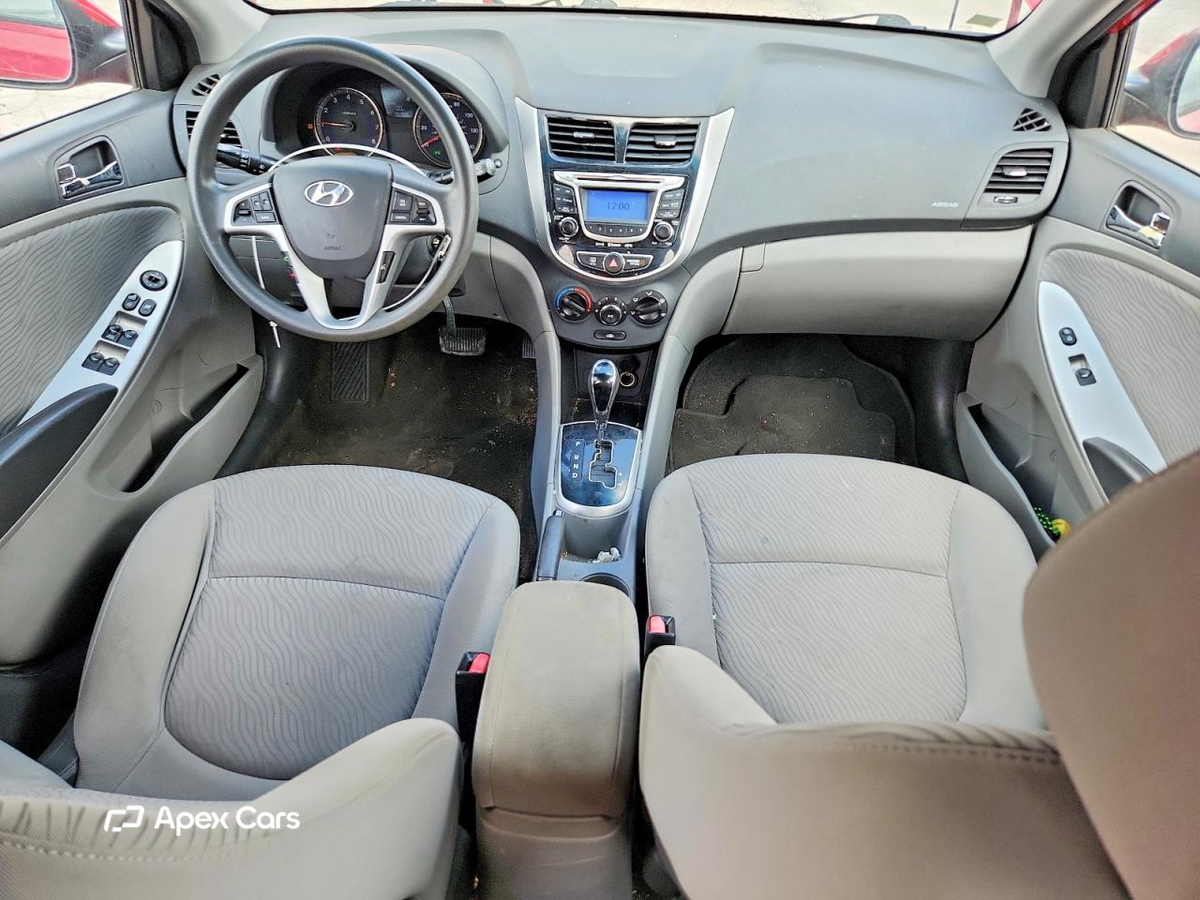 Hyundai Accent 2013