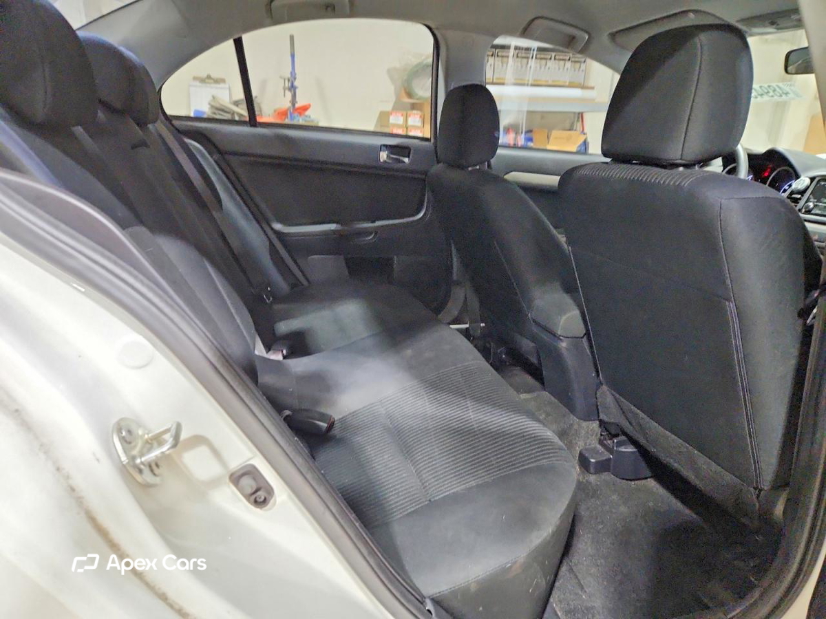 Mitsubishi Lancer 2015