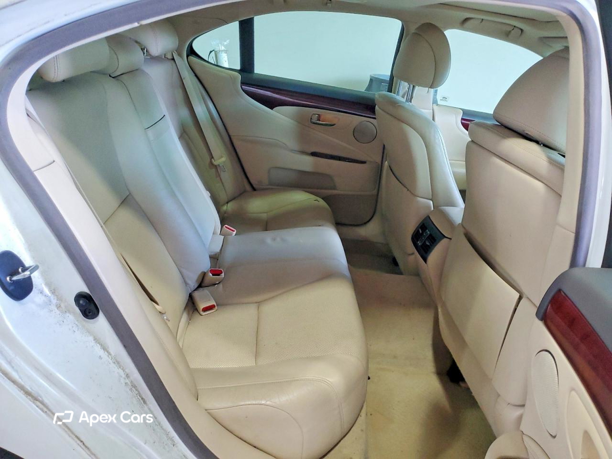 Lexus LS 2011