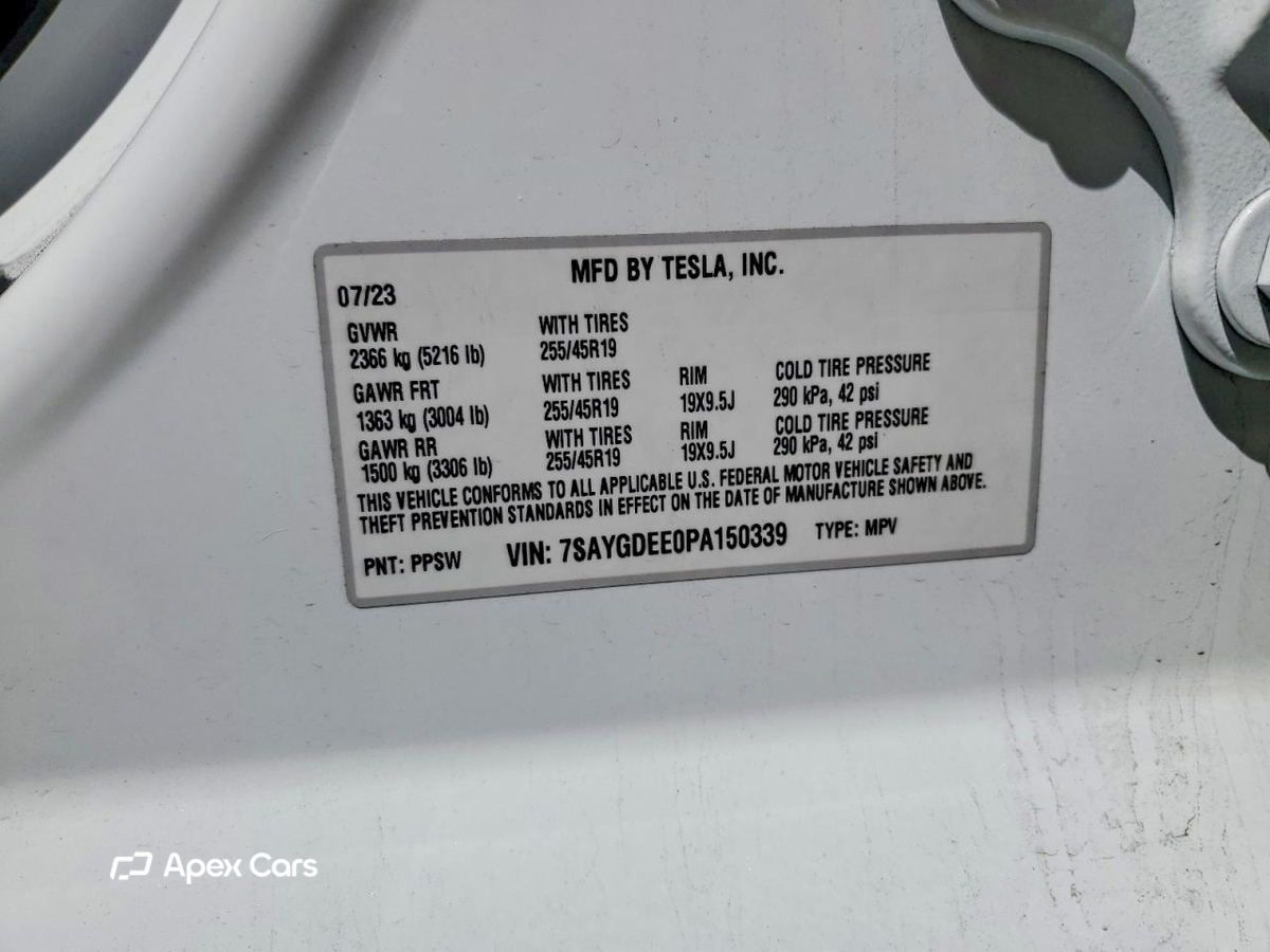Tesla Model Y 2023