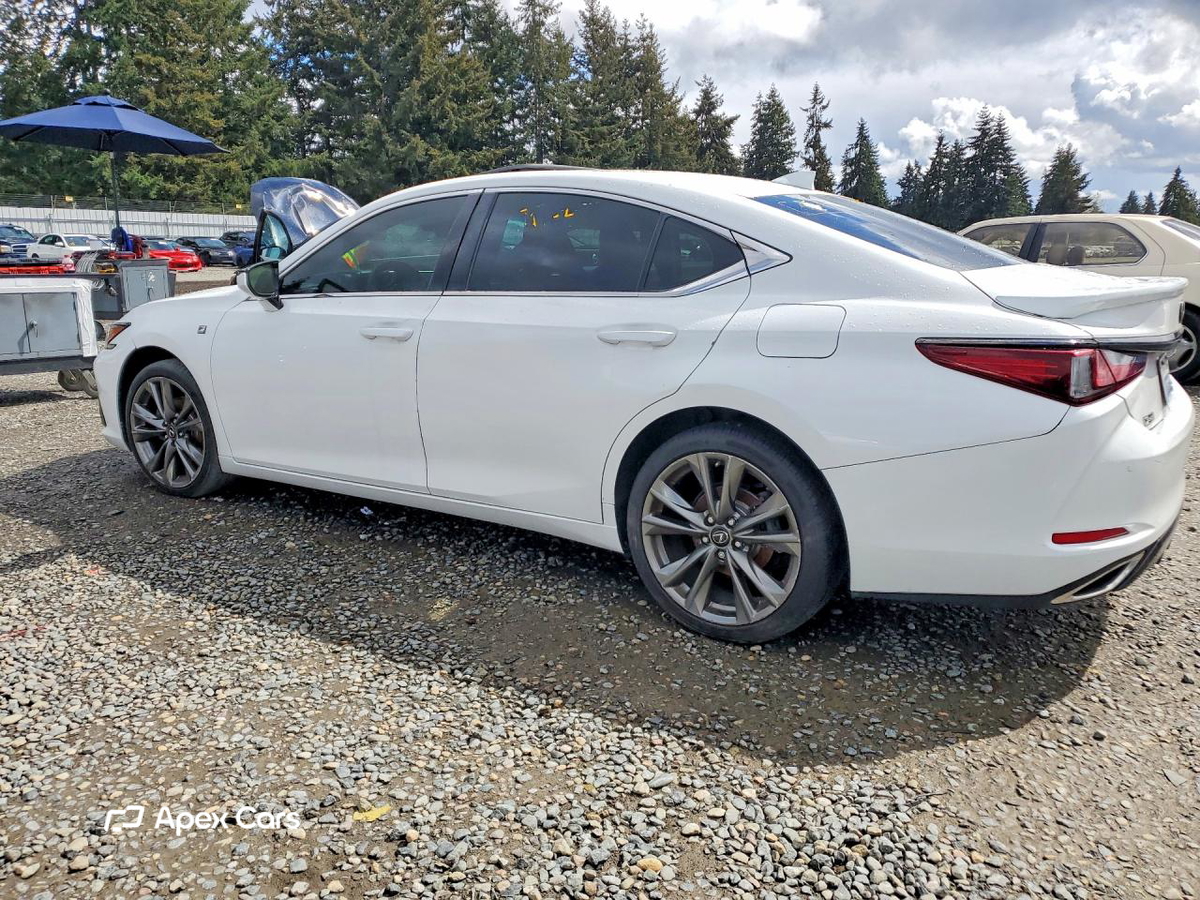 Lexus ES 2020