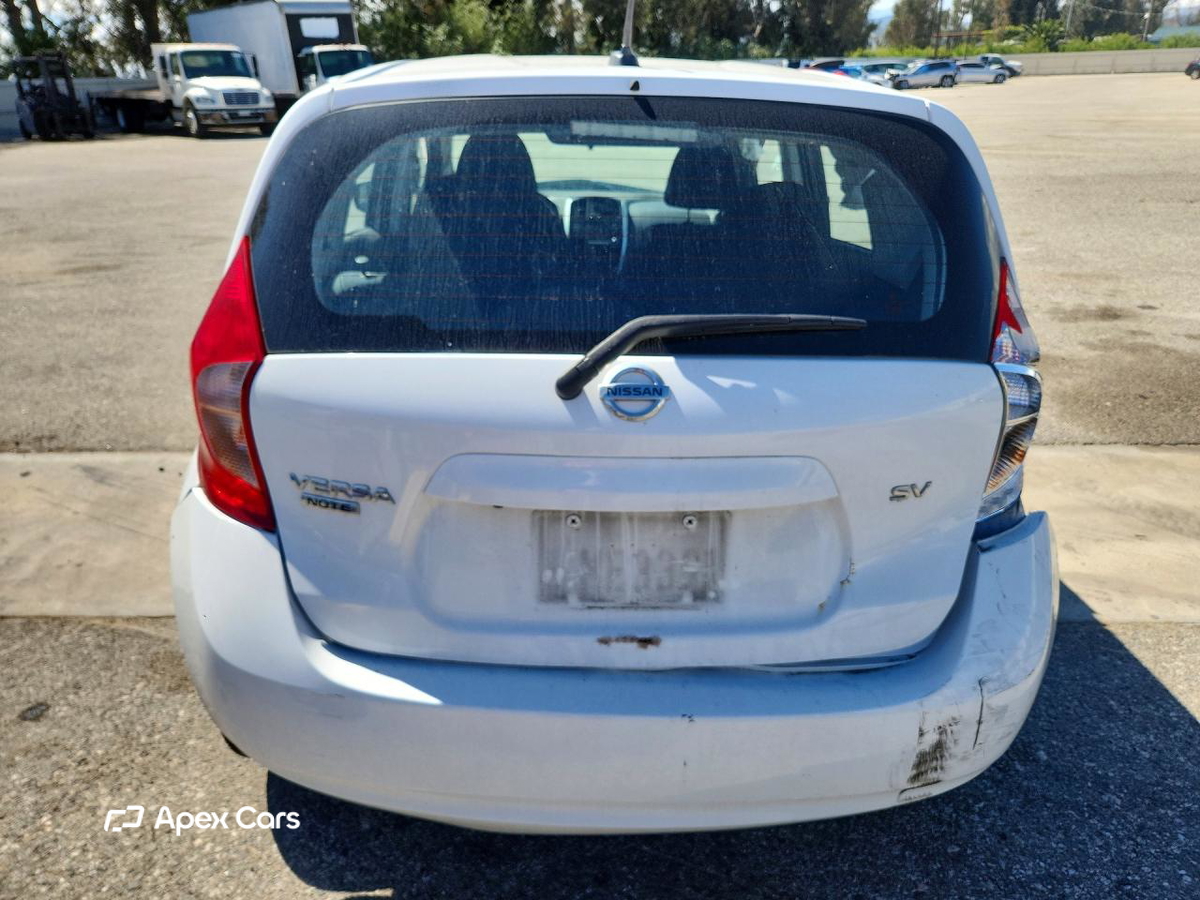 Nissan Versa 2016