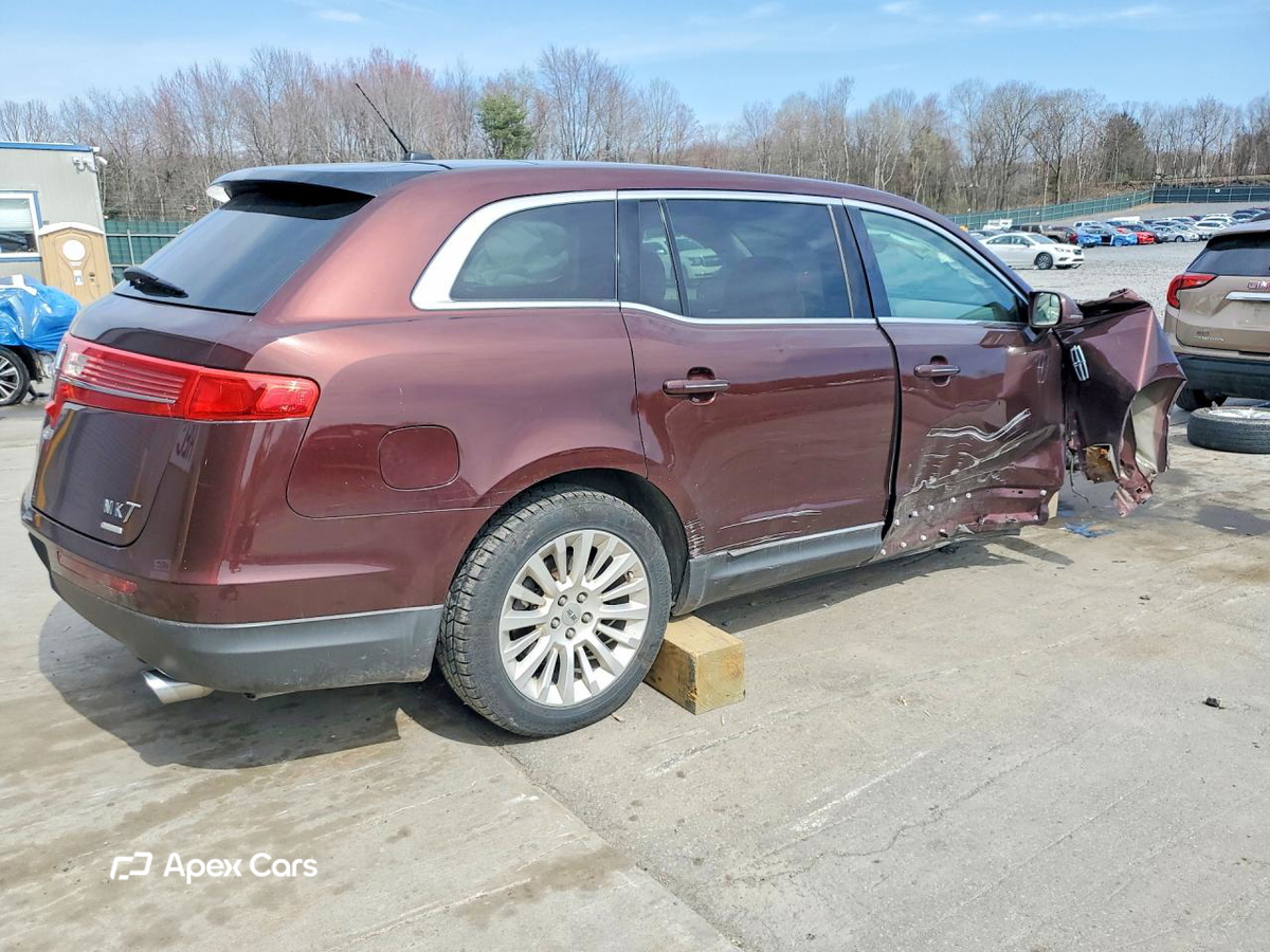 Lincoln MKT 2012