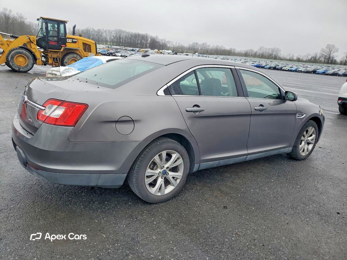Ford Taurus 2011
