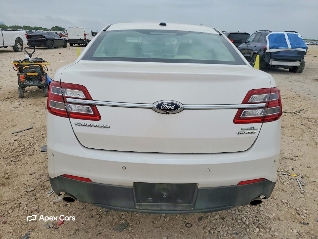 Ford Taurus 2015