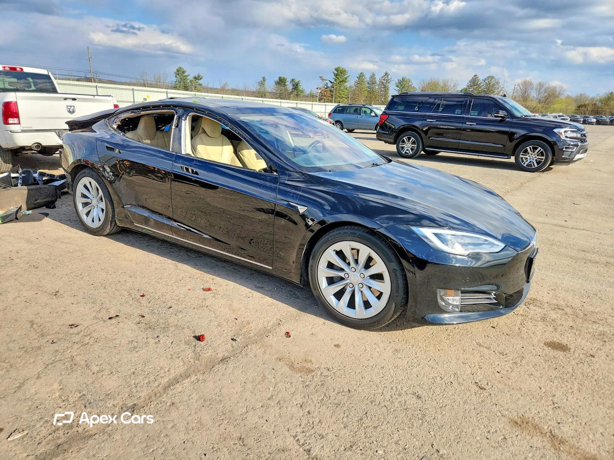 Tesla Model S 2017
