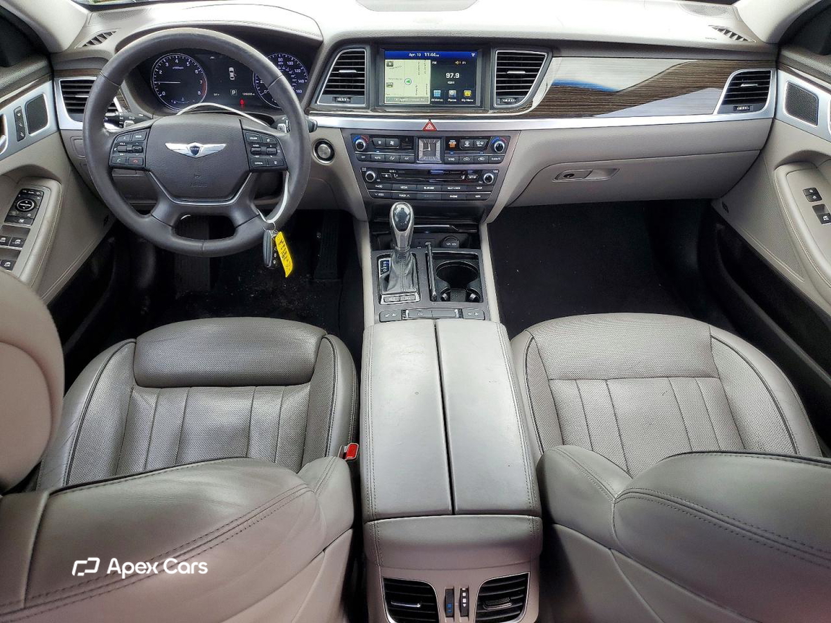 Hyundai Genesis 2015