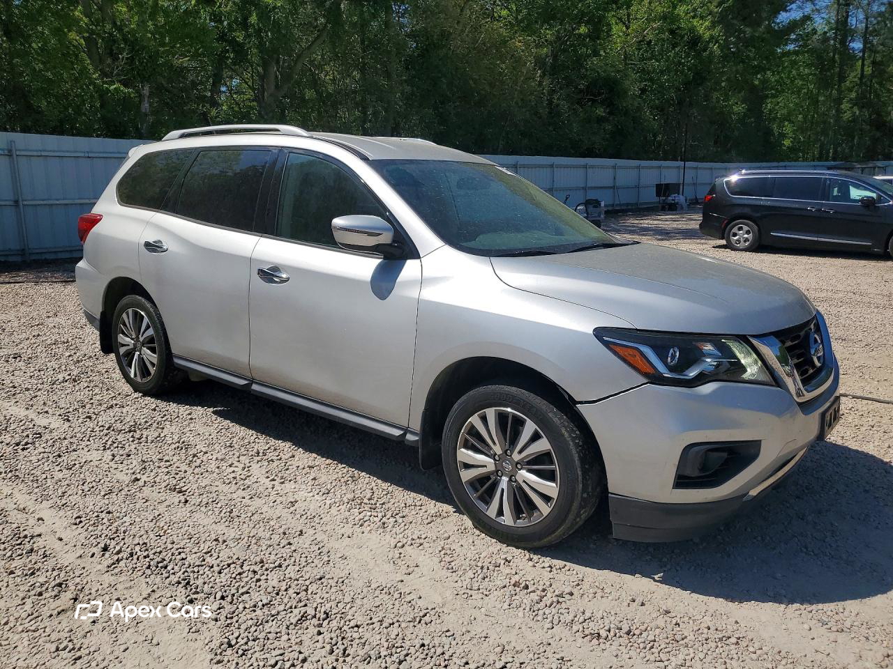 Nissan Pathfinder 2017
