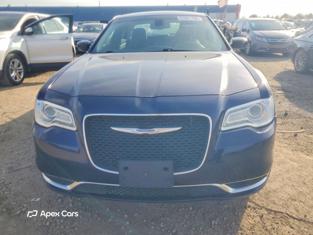 Chrysler 300 2017