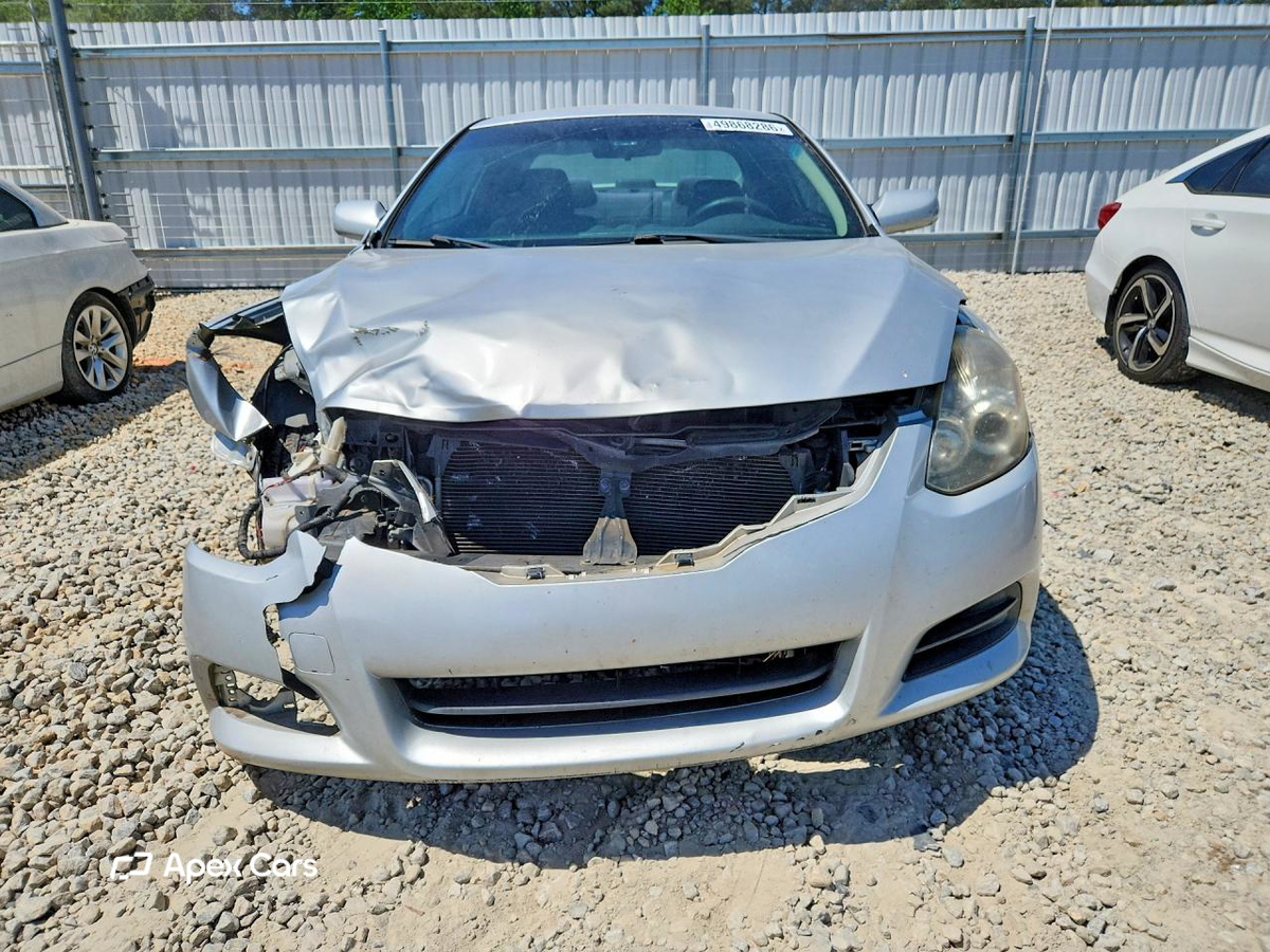 Nissan Altima 2011