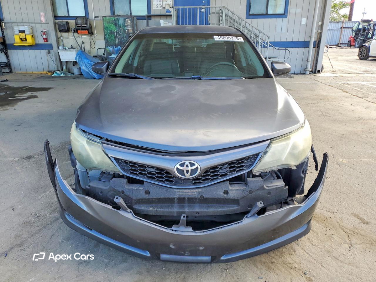 Toyota Camry 2012