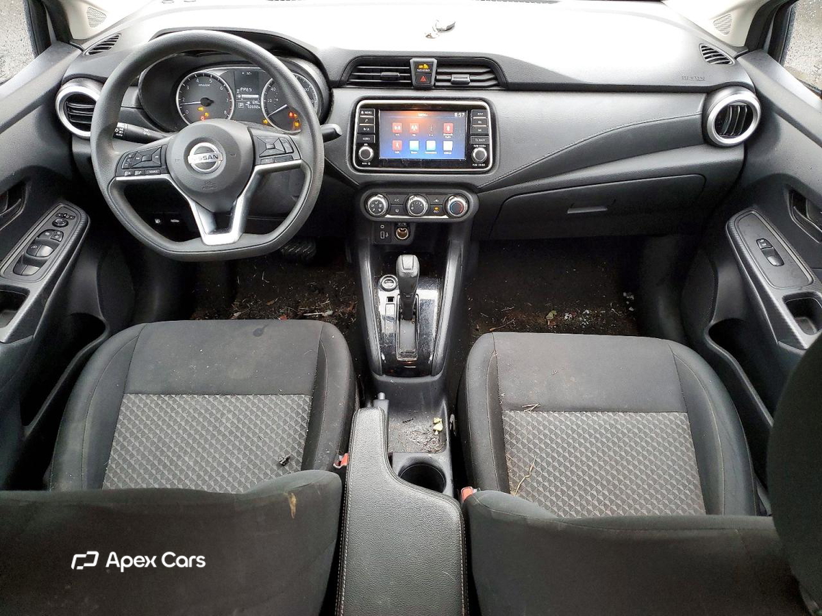 Nissan Versa 2021