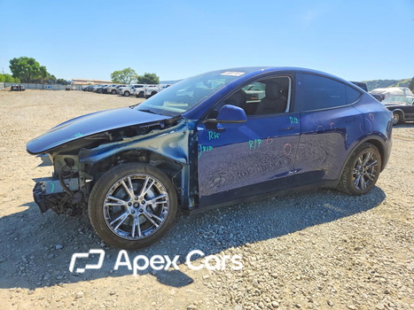 Tesla Model Y 2023 - Image 1 of 13