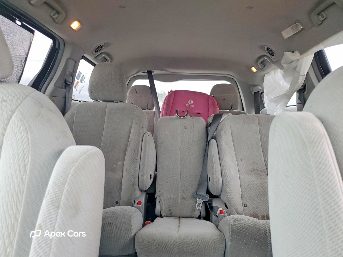 Toyota Sienna 2014