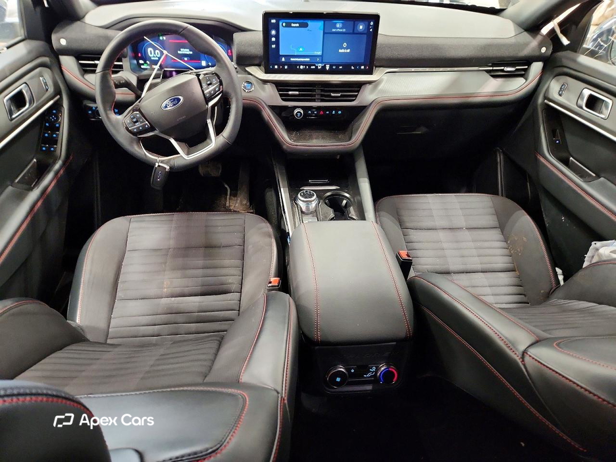 Ford Explorer 2025
