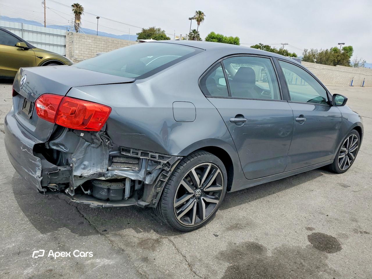 Volkswagen Jetta 2014