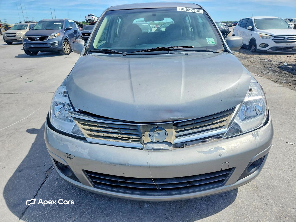 Nissan Versa 2007