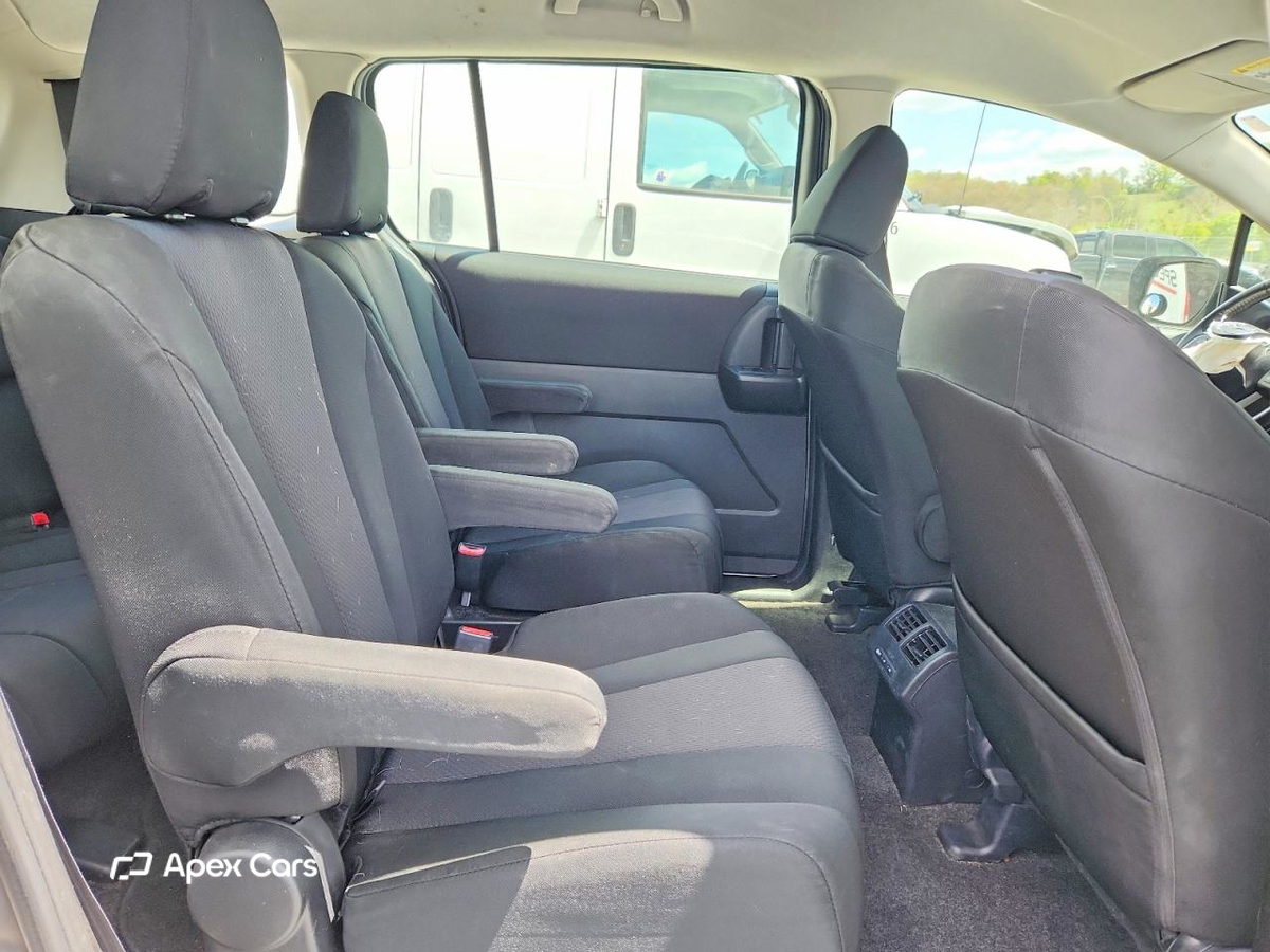 Mazda 5 2015