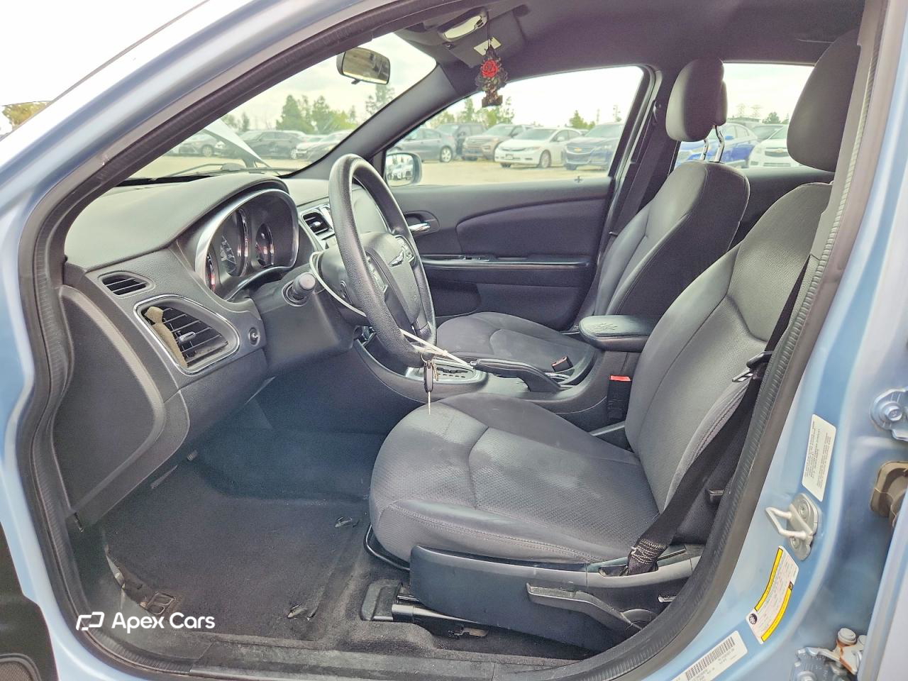 Chrysler 200 2013