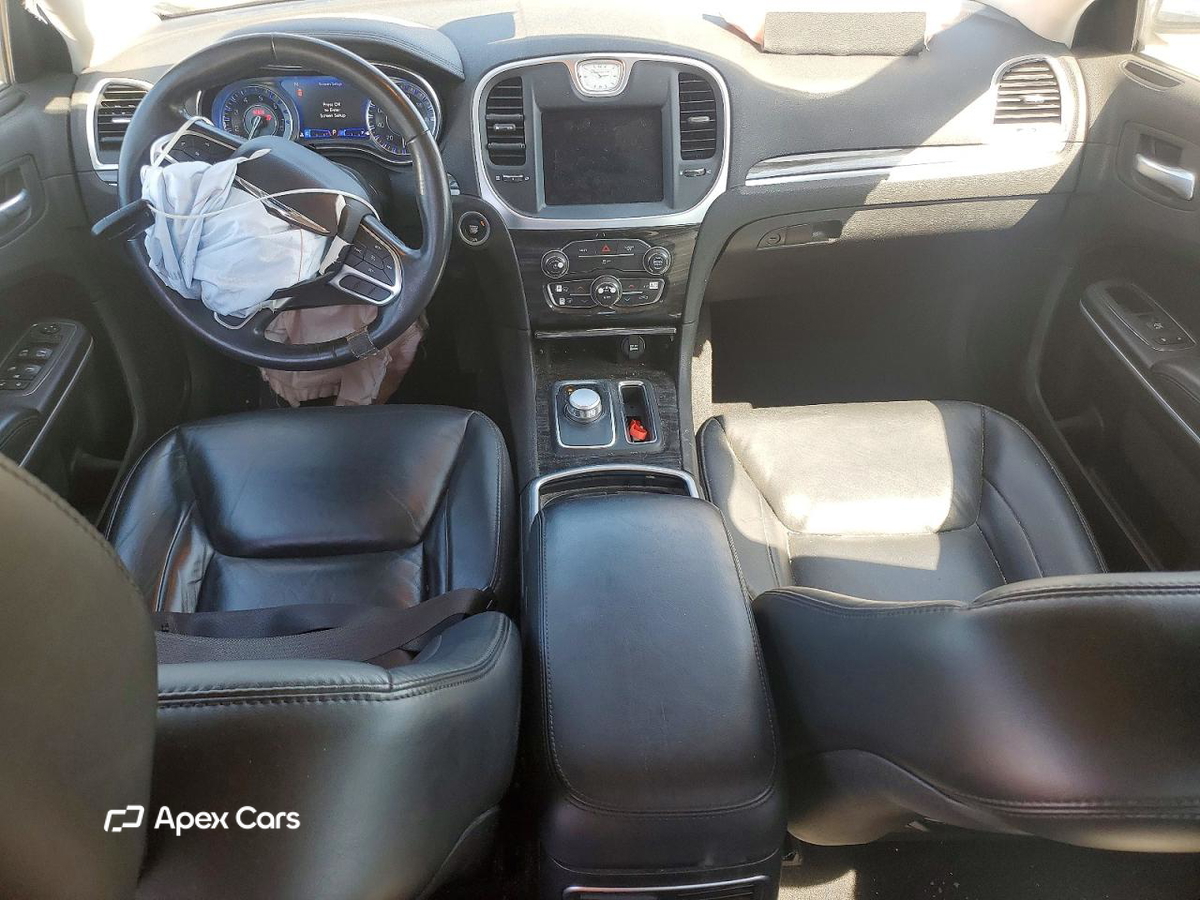 Chrysler 300 2019