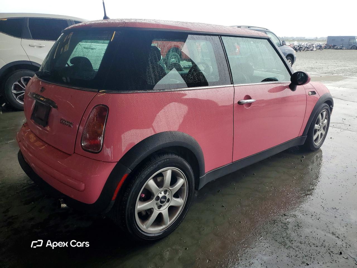 MINI Cooper 2003