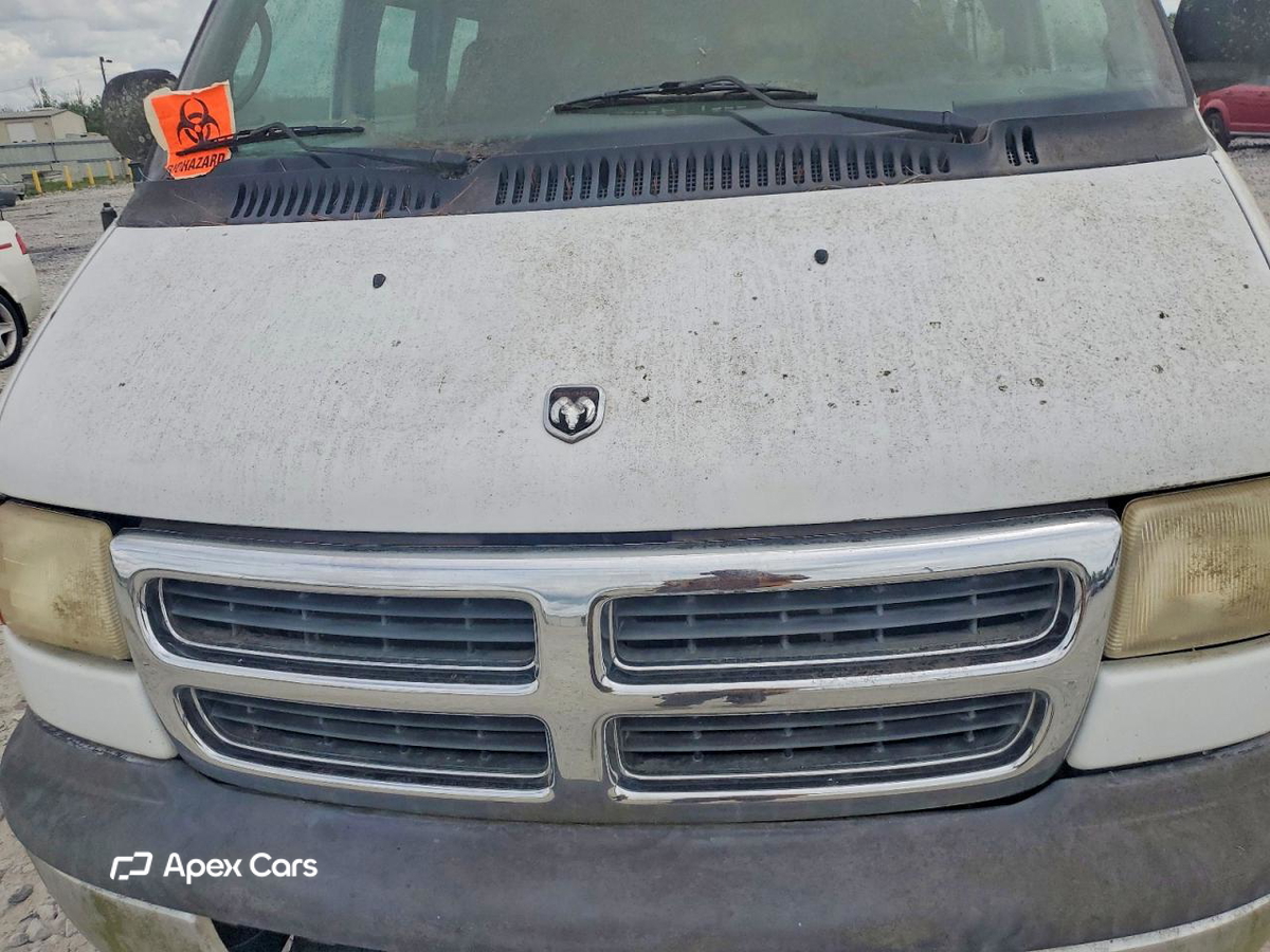 Dodge RAM Van 2002