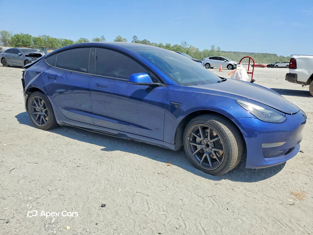 Tesla Model 3 2022