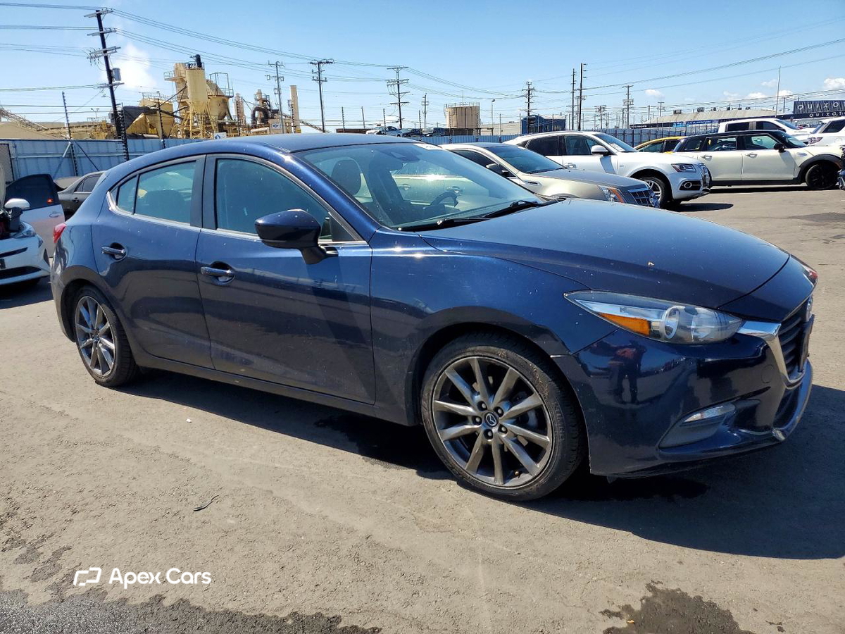 Mazda 3 2018