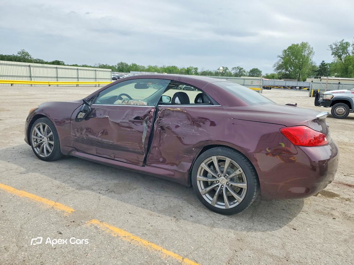 Infiniti G 2010
