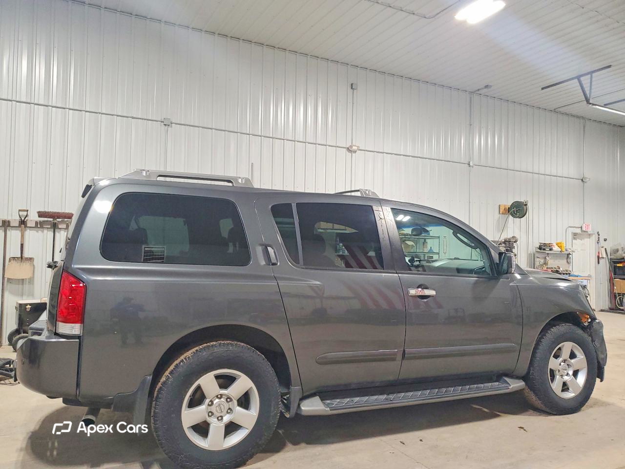 Nissan Armada 2004