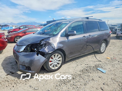 Toyota Sienna 2011 - Image 1 of 14