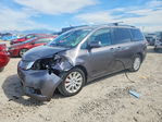 Toyota Sienna 2011