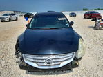 Nissan Altima 2010