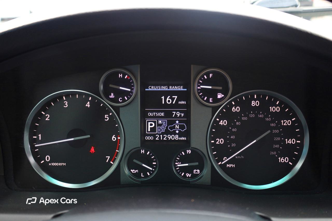 Lexus LX 2013