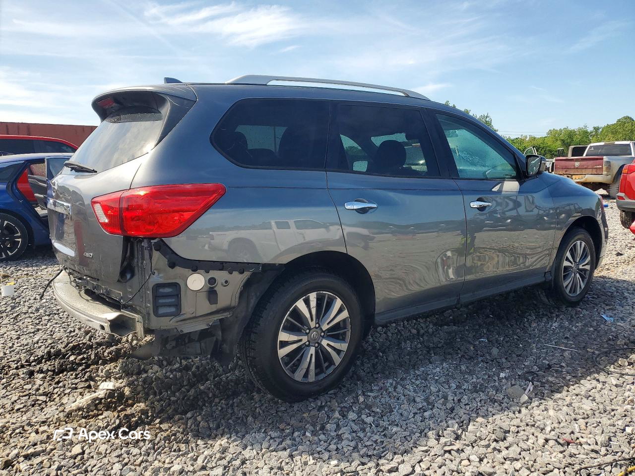 Nissan Pathfinder 2020