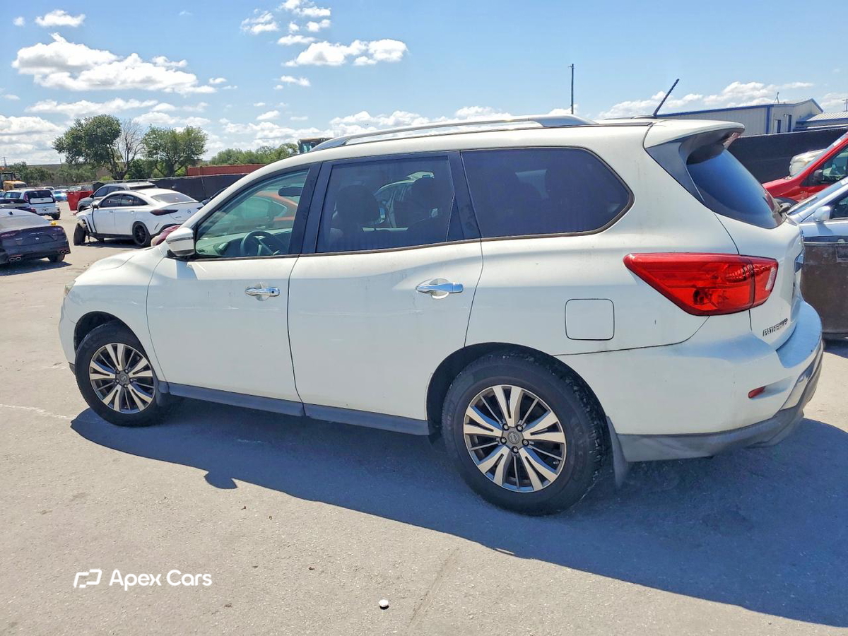 Nissan Pathfinder 2018