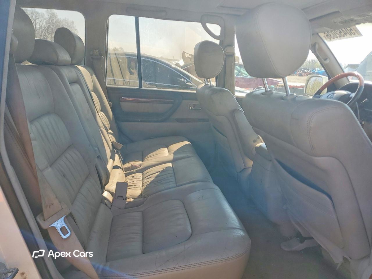 Lexus LX 2000