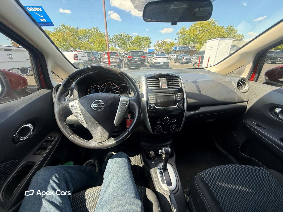 Nissan Versa 2016