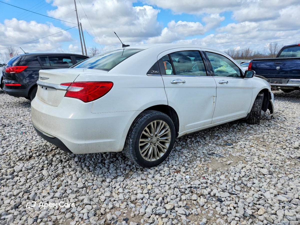 Chrysler 200 2012