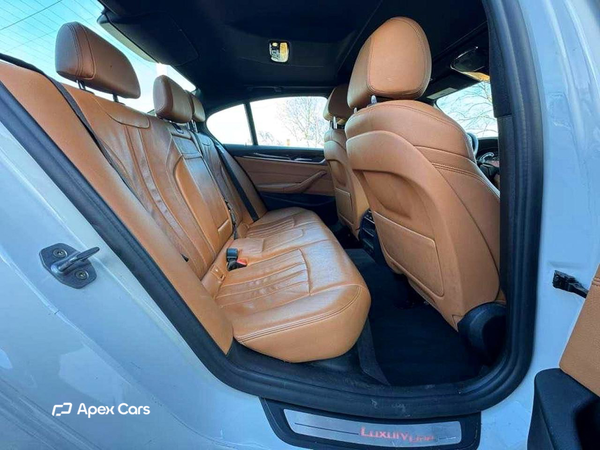 BMW Series 5 2019