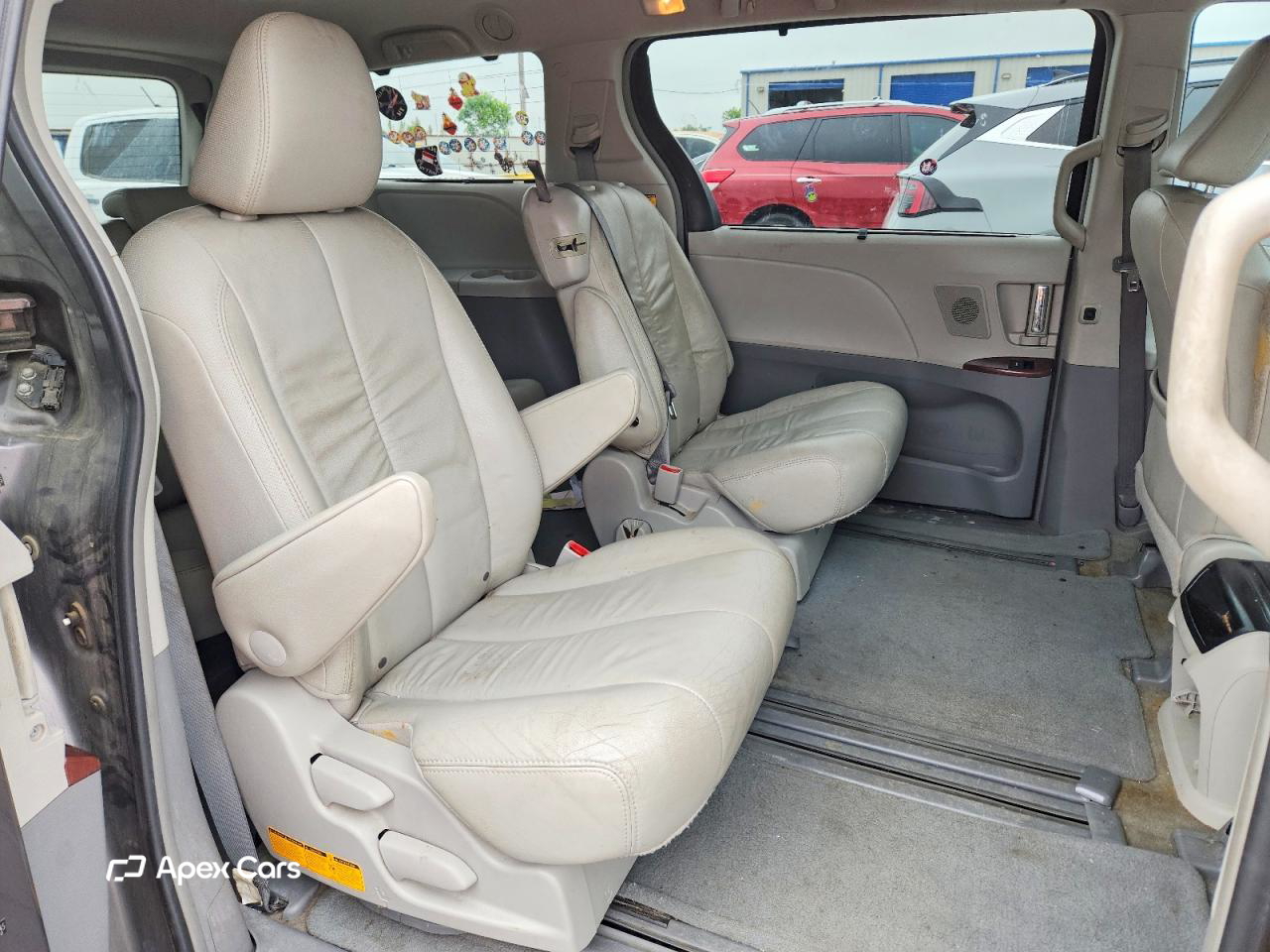 Toyota Sienna 2012