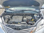 Toyota Sienna 2013