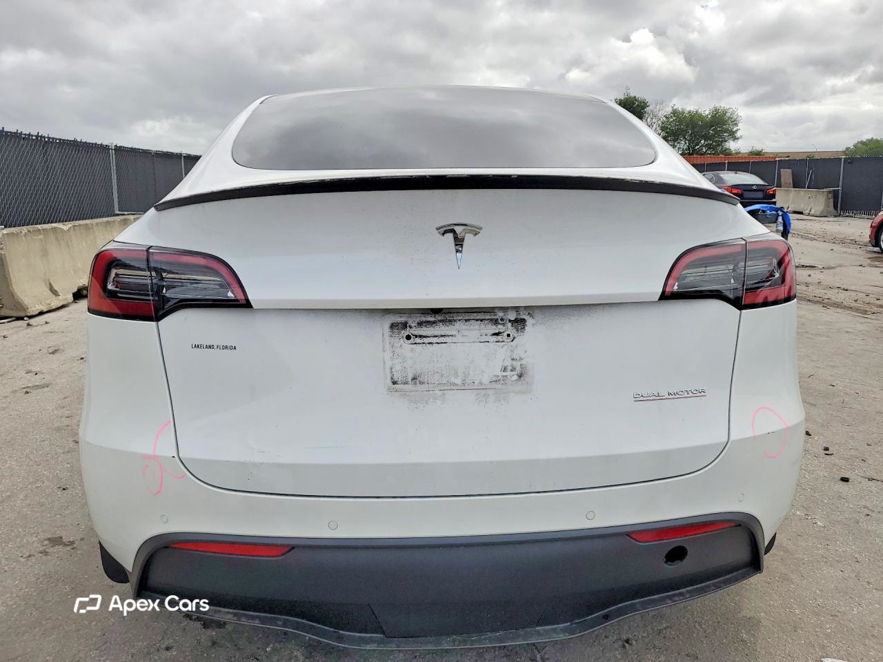 Tesla Model Y 2021