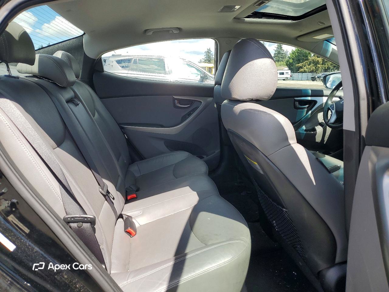 Hyundai Elantra 2012