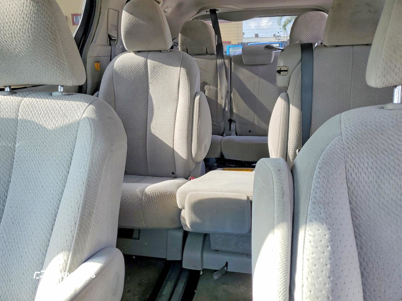 Toyota Sienna 2012