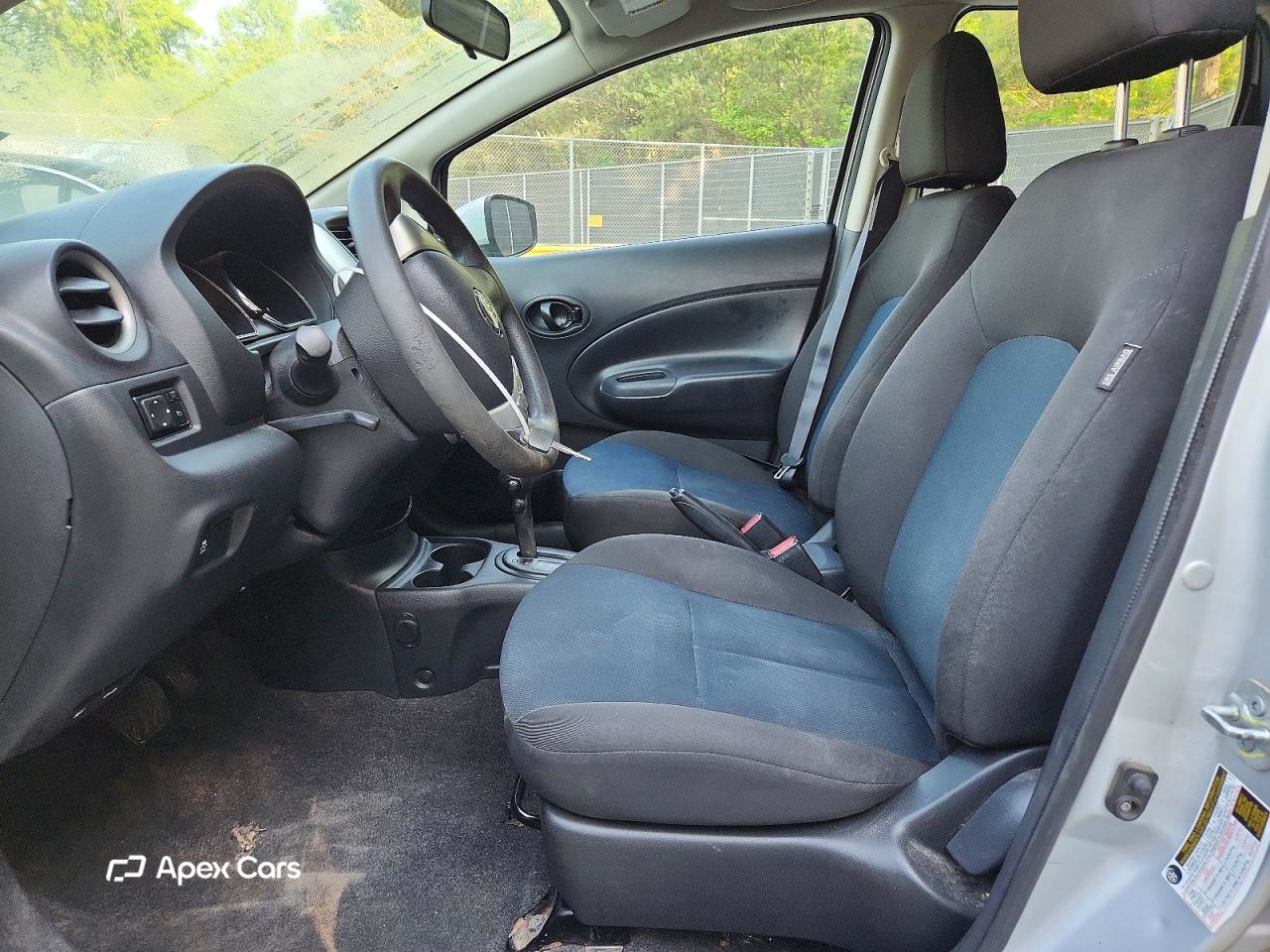 Nissan Versa 2015