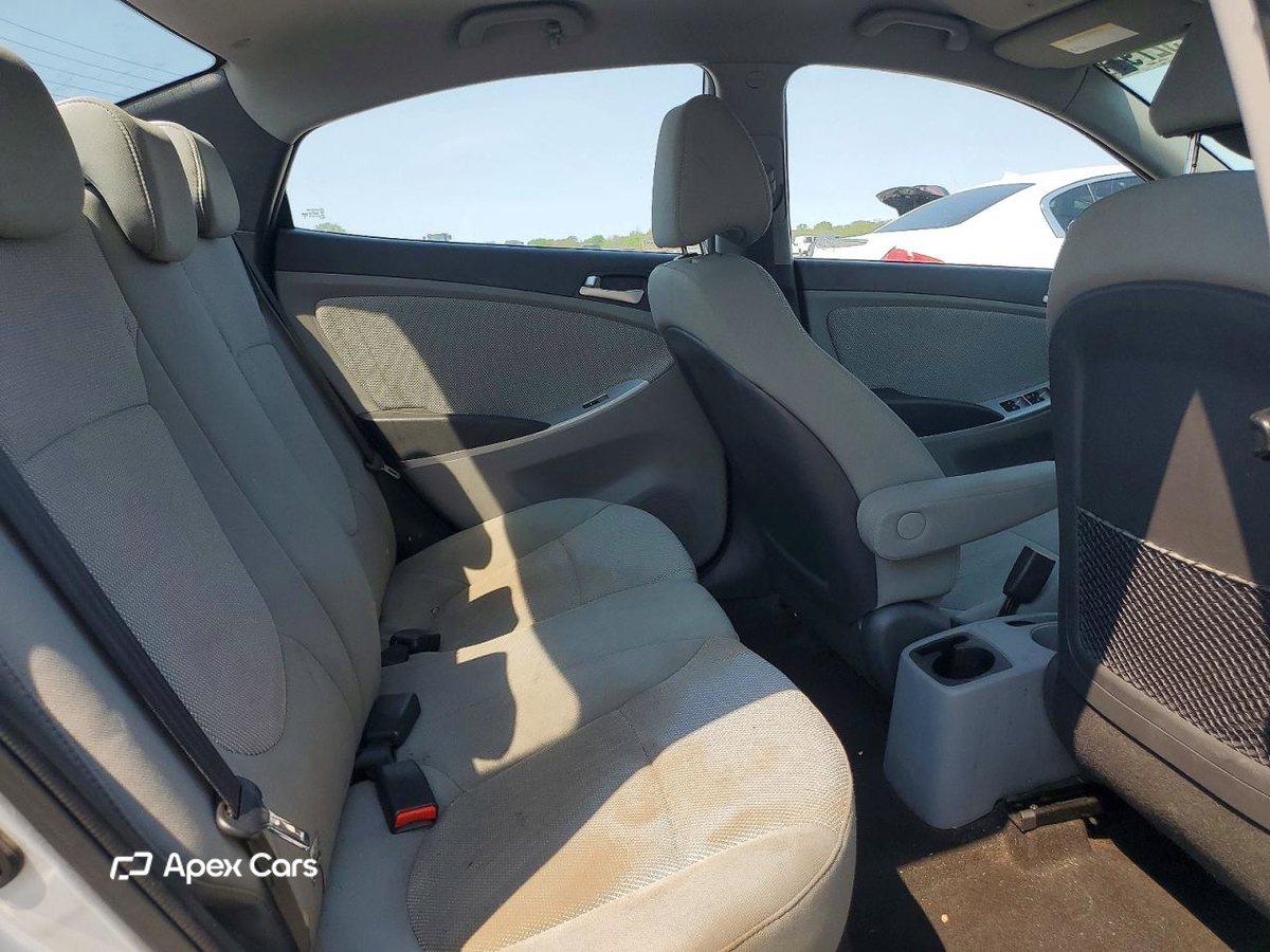 Hyundai Accent 2014